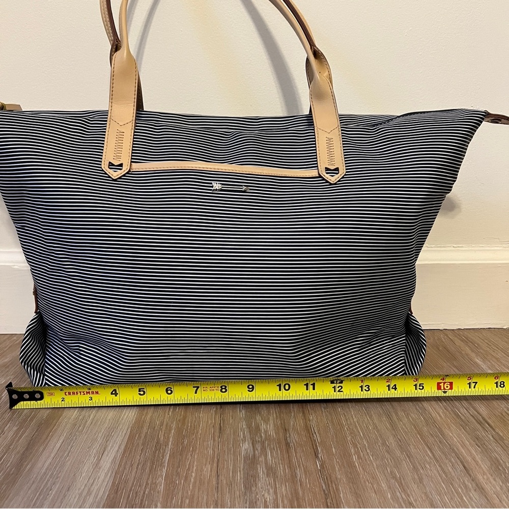 STELLA & DOT "How Does She Do It" Purse/ Tote Blue & White Stripe Adjustable - Picture 7 of 13